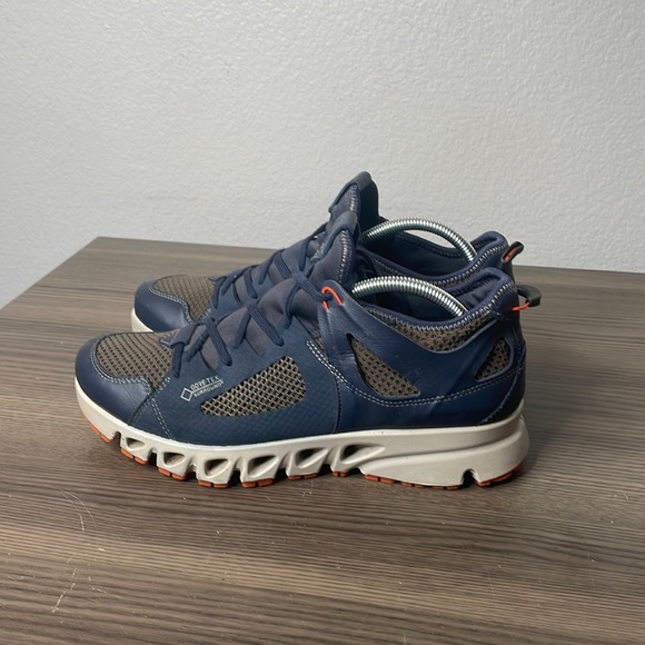 Ecco Other - Ecco Mens Multi Vented Air Goretex Sneakers